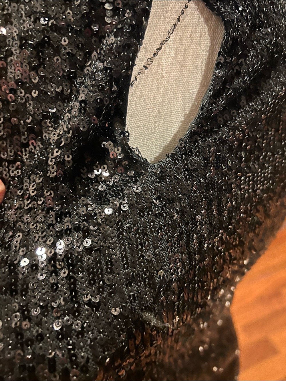Cable & Gauge Black Sequin Sleeveless Mock Neck Tank size M - Picture 4 of 8